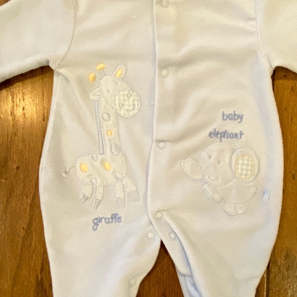 Newborn Sweet Footed PJ With Matching Hat - Picture 2 of 3